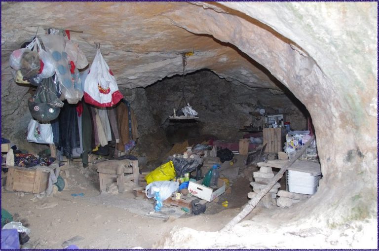 Aux grottes des Battuts: grand nettoyage automnal