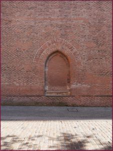 Lire la suite à propos de l’article Le mur des chanoines