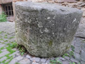 Lire la suite à propos de l’article La pierre du Riols(suite et fin)